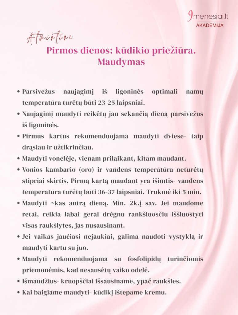 pirmos dienos kūdikio priežiūra. maudymas